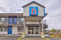 Motel 6 Oshkosh, WI Hotel di Oshkosh