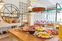 Apartamentos Castaví Hotels in Es Pujols