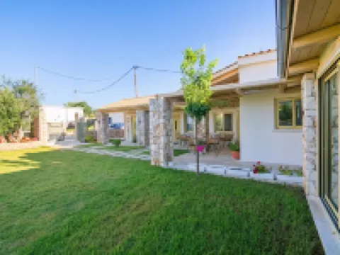 Acrothea Perdika Hotels in Perdika