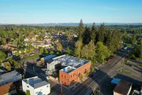 The Inn at Dayton Hotels in Dundee