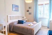 Lemon Apartment with Garden and Sea View by Wonderful Italy