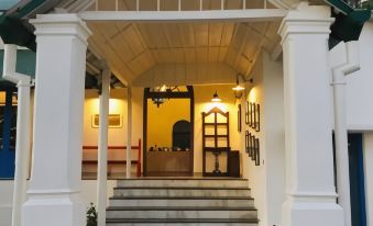 Hotel Pine Retreat Mallroad