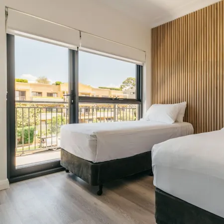 Grace at Mosman Apartments Отели рядом с достопримечательностью «Пляж Балморал»