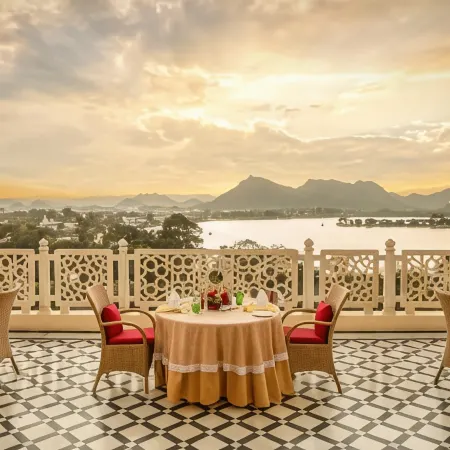 The Lalit Laxmi Vilas Palace