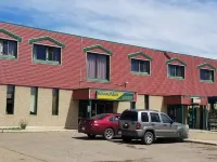 Gibbons Hotel &Tavern Hotels in Redwater