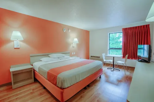 Motel 6 Albany, NY