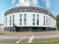 B&B Hotel Krefeld-City Hotels near Lidl