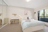 Spacious Coastal Retreat an Easy Walk to Pet Friendly Beach or River