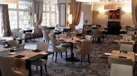 Hotel le Lion d'Or et Restaurant la Table du Lion فنادق في بايو