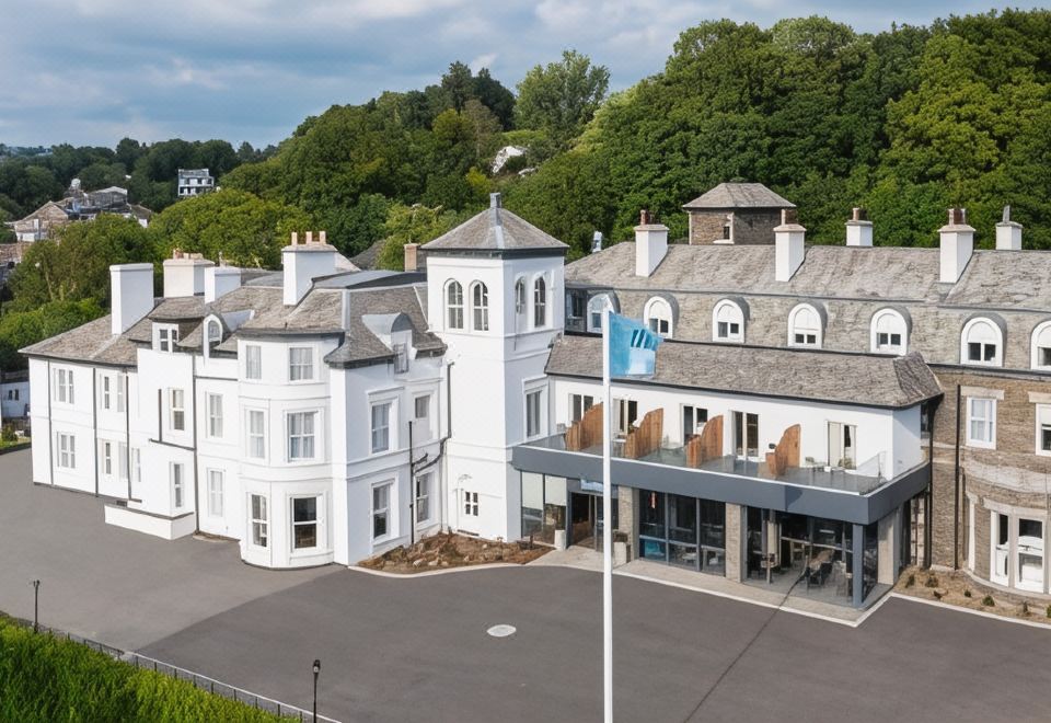 hotel overview picture