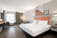 スパーク バイ ヒルトン デスティン のホテル