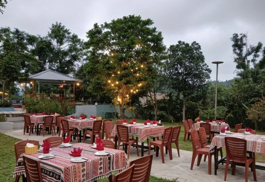 가든 리조트 수영장