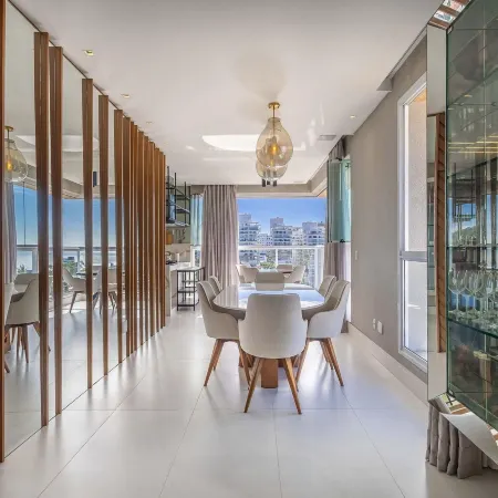 Sophisticated Stay 200m From Praia Brava - EHI