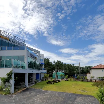 Ulsan Ganjeolgot Windmill Caravan Pension 艮絶串周辺のホテル