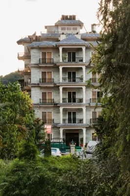 Pokhara Crown Plaza - Bintang 4
