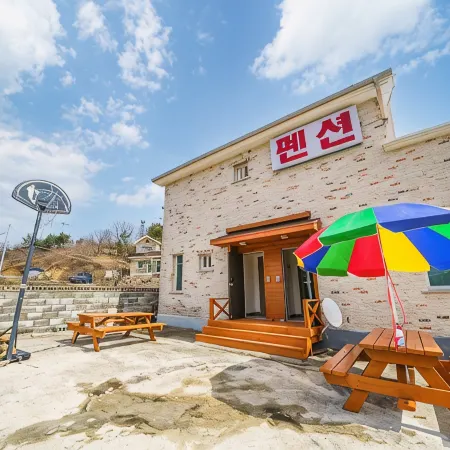 Samcheok Gungchon Rail Bike Pension (Group, Near the Beach)
