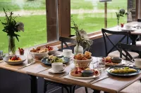 Les Demeures de Varennes, BW Signature Collection Hotel a Brie-Comte-Robert