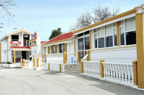 Side Temple Hotel