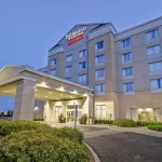 Fairfield Inn & Suites Guelph Hotels in der Nähe von University of Guelph