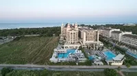 J'Adore Deluxe Hotel & Spa