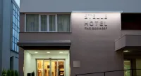 Stelle Hotel the Businest