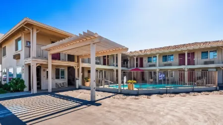 Best Western Hanford Inn Отели в г. Лемор