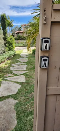 Boutique Luxury in Upscale Area with Private Entry & Bath, Villa B