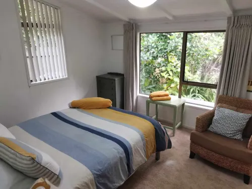 30 steps to beach Hotels in Snells Beach