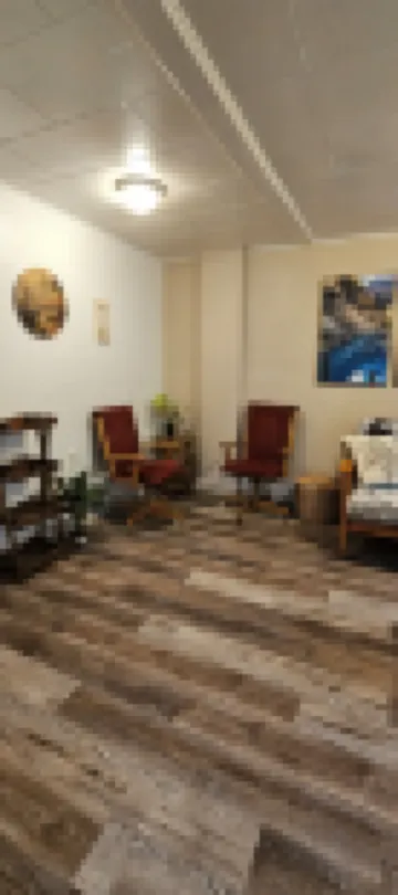 Cozy 1-bedroom apartment with AC, WiFi in serene Metaline Falls