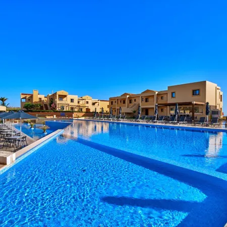 Silver Beach Hotel & Apartments