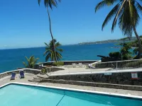 Blue Haven Hotel - プール