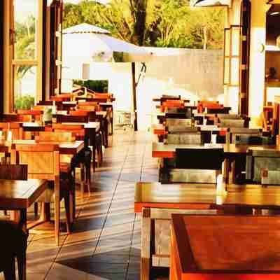 Kahuna Beach Resort and Spa Dining/Meeting Rooms