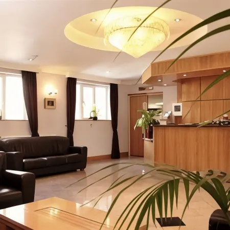 Parkside International Hotel