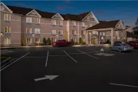 Comfort Inn & Suites - parking