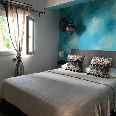 Hostal the Monkey Room Hoteles cerca de Centro histórico de Marbella