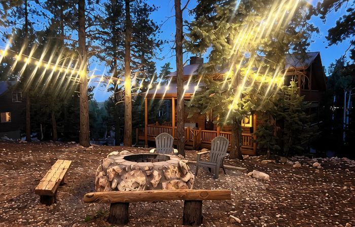 Three level cabin with Hot Tub