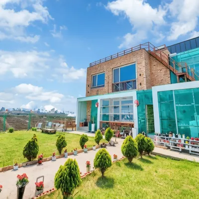 Jeju Skysea Pension Отели рядом с достопримечательностью «Стадион Халлима»