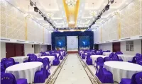 โรงแรม ฮอลิเดย์ โกลเด้นไทม์ส - 2 ดาว