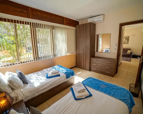 GetawayNpetto - 2 bedrooms (sleeps 4 +2 kids) Fort Chambray Ghajnsielem village Hotels in Ghajnsielem
