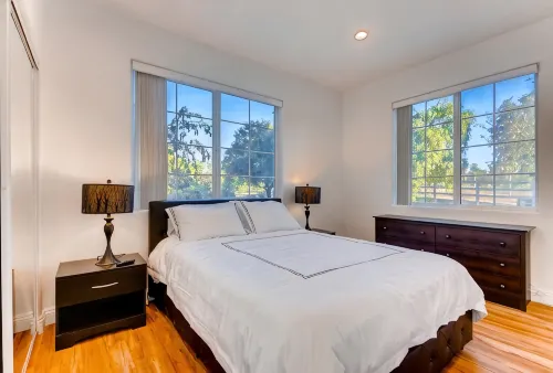 Most Sought-after STR in Wine Country. Now with a Professional Pickleball Court! -  Ferienhäuser