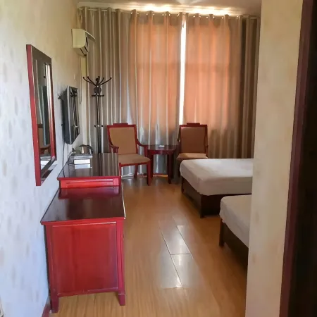 Gaotai Fengze Hotel