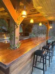 Private Romantic Woodland Getaway- Sauna, Hot Tub, Outdoor Culinary Bar, Gardens - Chalets