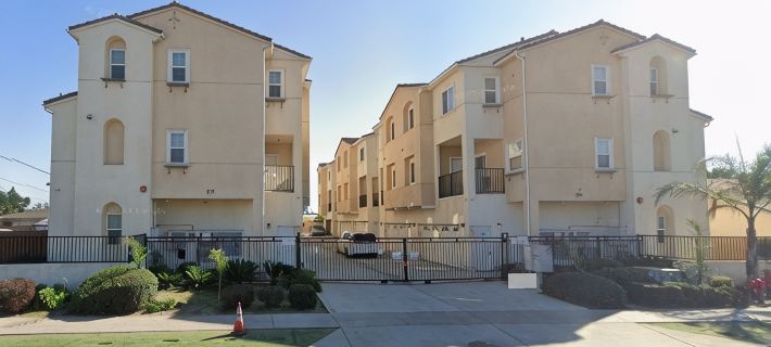 Disneyland Getaway Tri-level Gated Townhome フラートンのホテル