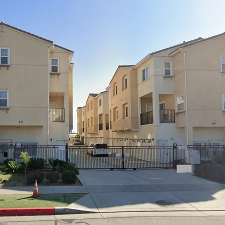 Disneyland Getaway Tri-level Gated Townhome
