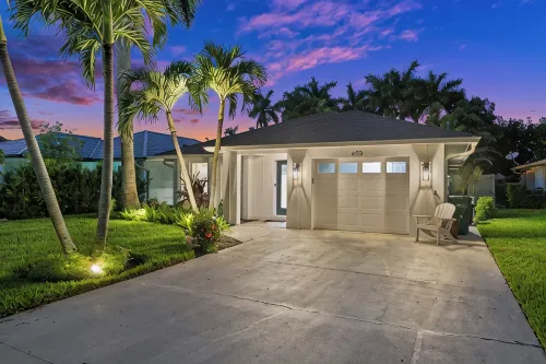 Lush Oasis w/ Heated Pool & Fire Pit