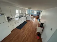 Charming 3-bedroom house in Lavallette with WiFi and AC. - Homestays