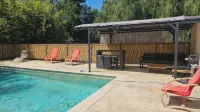 Gîte à la Campagne Dans un Parc Arboré Avec Piscine