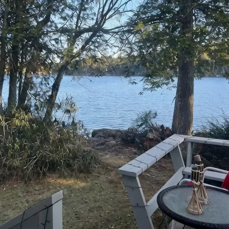 Relax at this peaceful place w/kayaks and dock available for personal boats