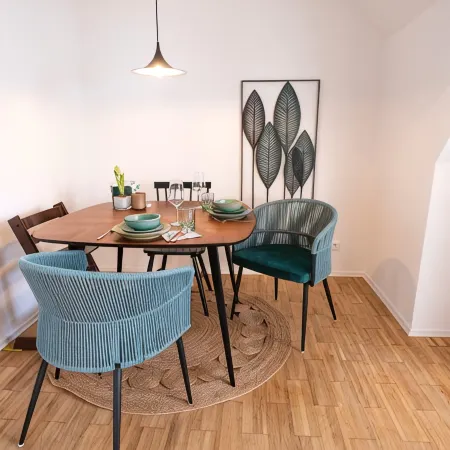 Meerjungfrau: stylish 2-room apartment, central, kitchen, bathroom, living room/bedroom