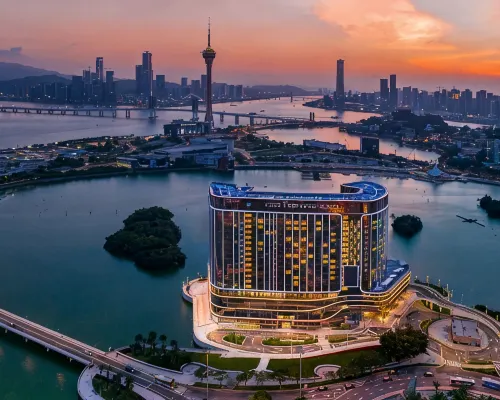 YOHO Treasure Island Hotel - Rivage Continental Hotels in Macau